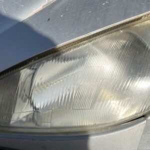 Faro delantero lado izquierdo Peugeot 206