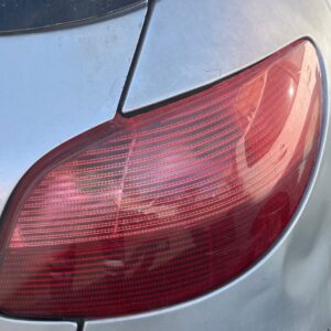 Faro trasero lado derecho Peugeot 206